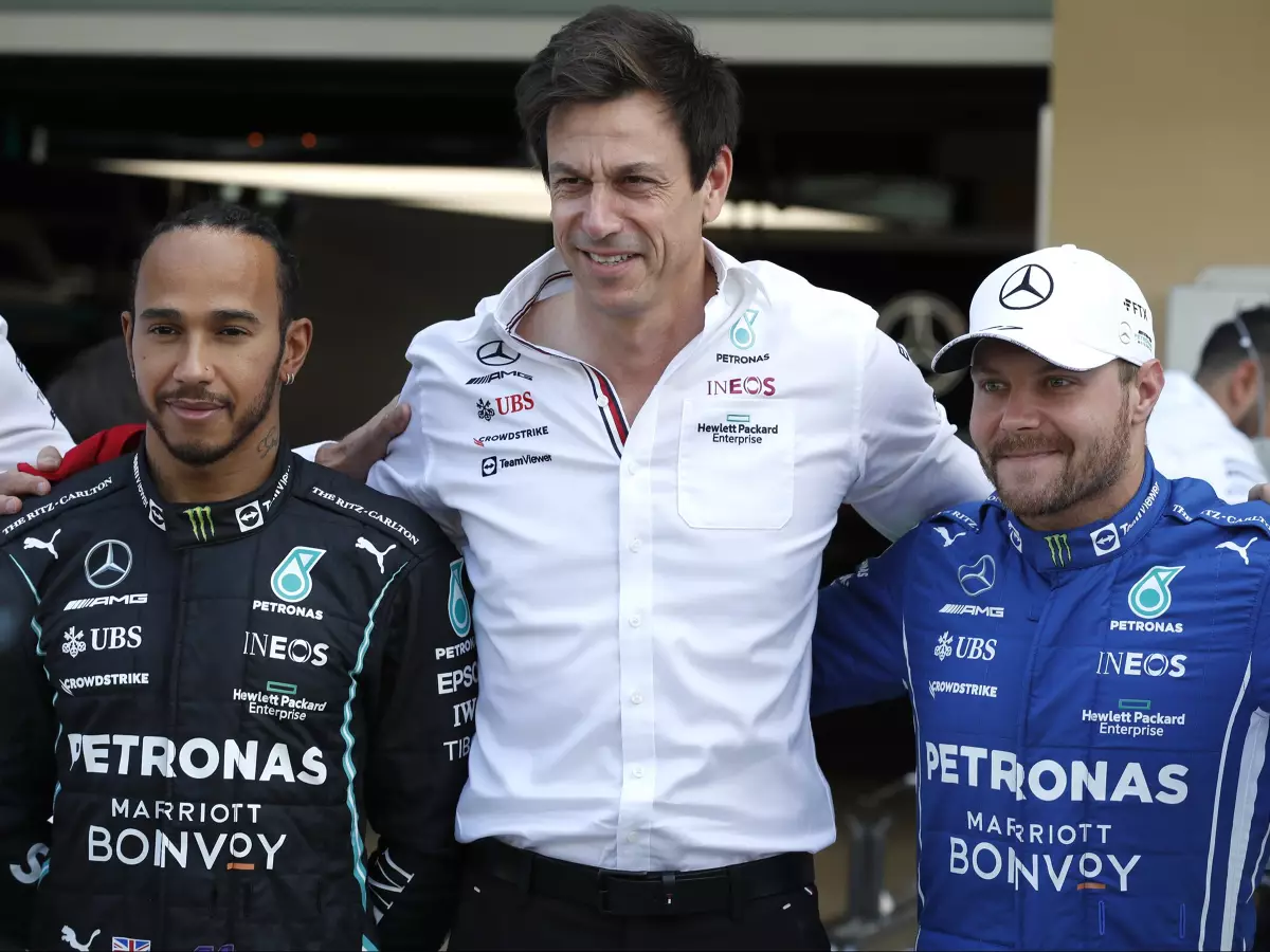 Lewis Hamilton, Toto Wolff, Valtteri Bottas Foto zur News: Bei Hamilton-Rücktritt: Welche Optionen Mercedes dann hätte