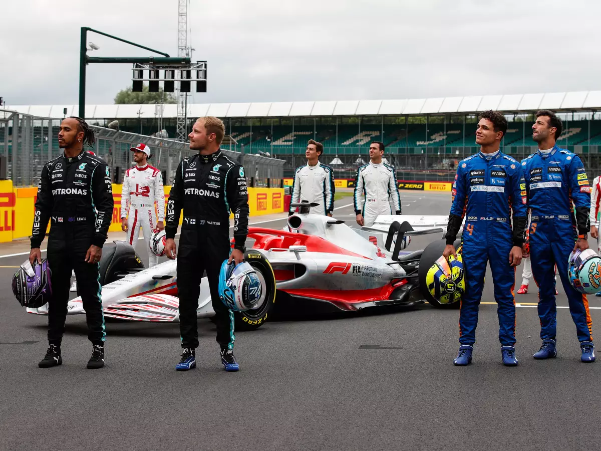 Carlos Sainz, Charles Leclerc, Lewis Hamilton, Kimi Räikkönen, Antonio Giovinazzi, Valtteri Bottas, George Russell, Nicholas Latifi, Lando Norris, Daniel Ricciardo, Mick Schumacher Foto zur News: Bottas: Neue Formel-1-Autos im Simulator gar nicht so stark anders