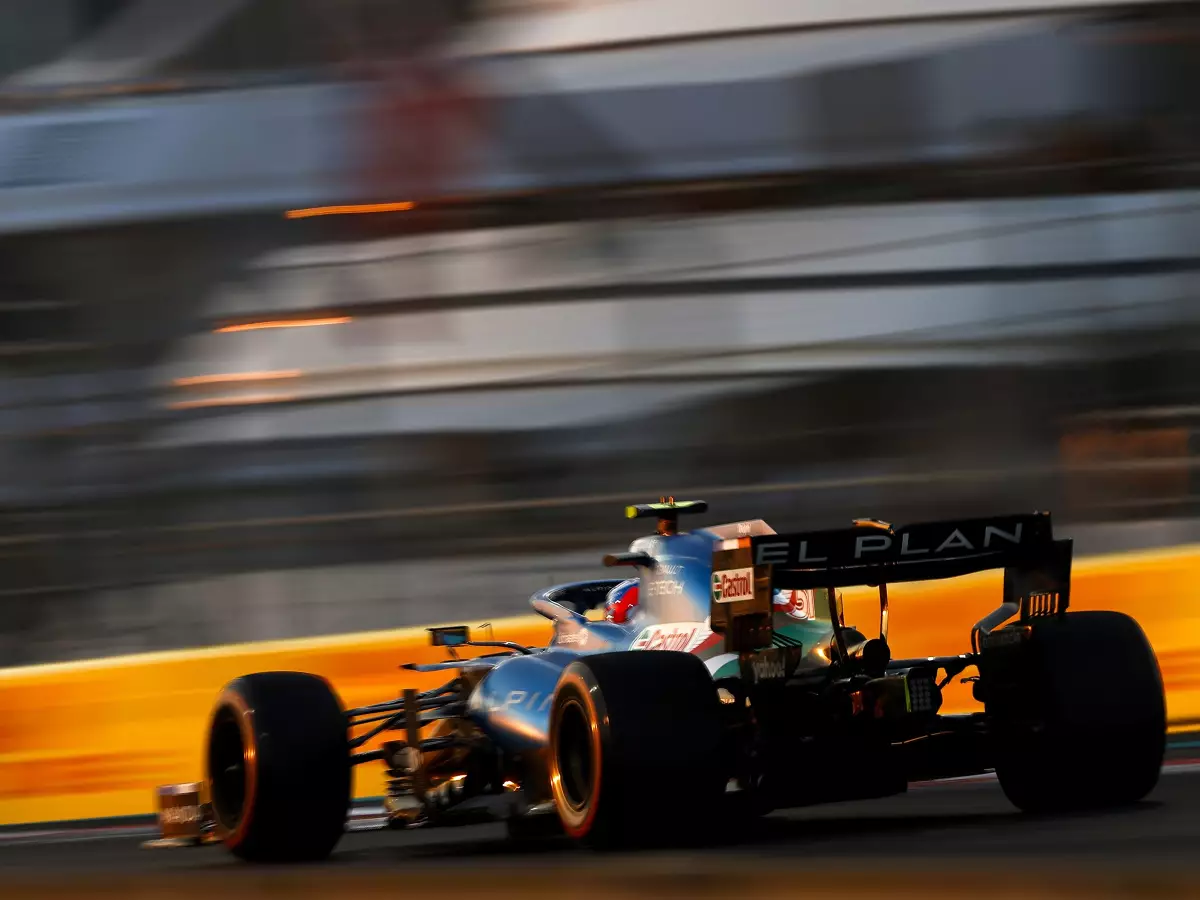Esteban Ocon Foto zur News: Formel-1-Präsentationen 2022: AlphaTauri und Alpine verkünden Termine