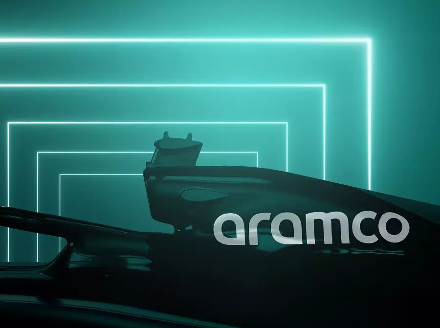 Aramco-Logo auf dem Aston Martin Foto zur News: Megadeal mit Ölkonzern Aramco: Neuer Name für Aston Martin!