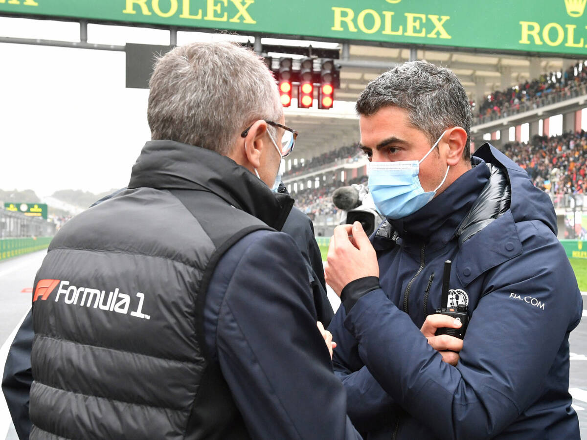 Foto zur News: Daniel Ricciardo: Rennleitung steht zu sehr unter Druck