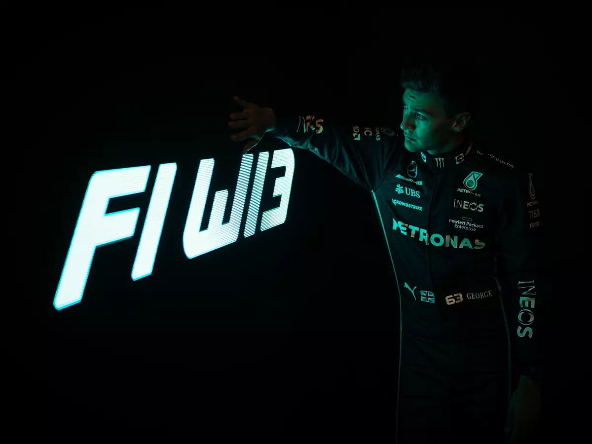 George Russell Foto zur News: Freitag: Livestream Launch Mercedes F1 W13 mit deutschem Kommentar!