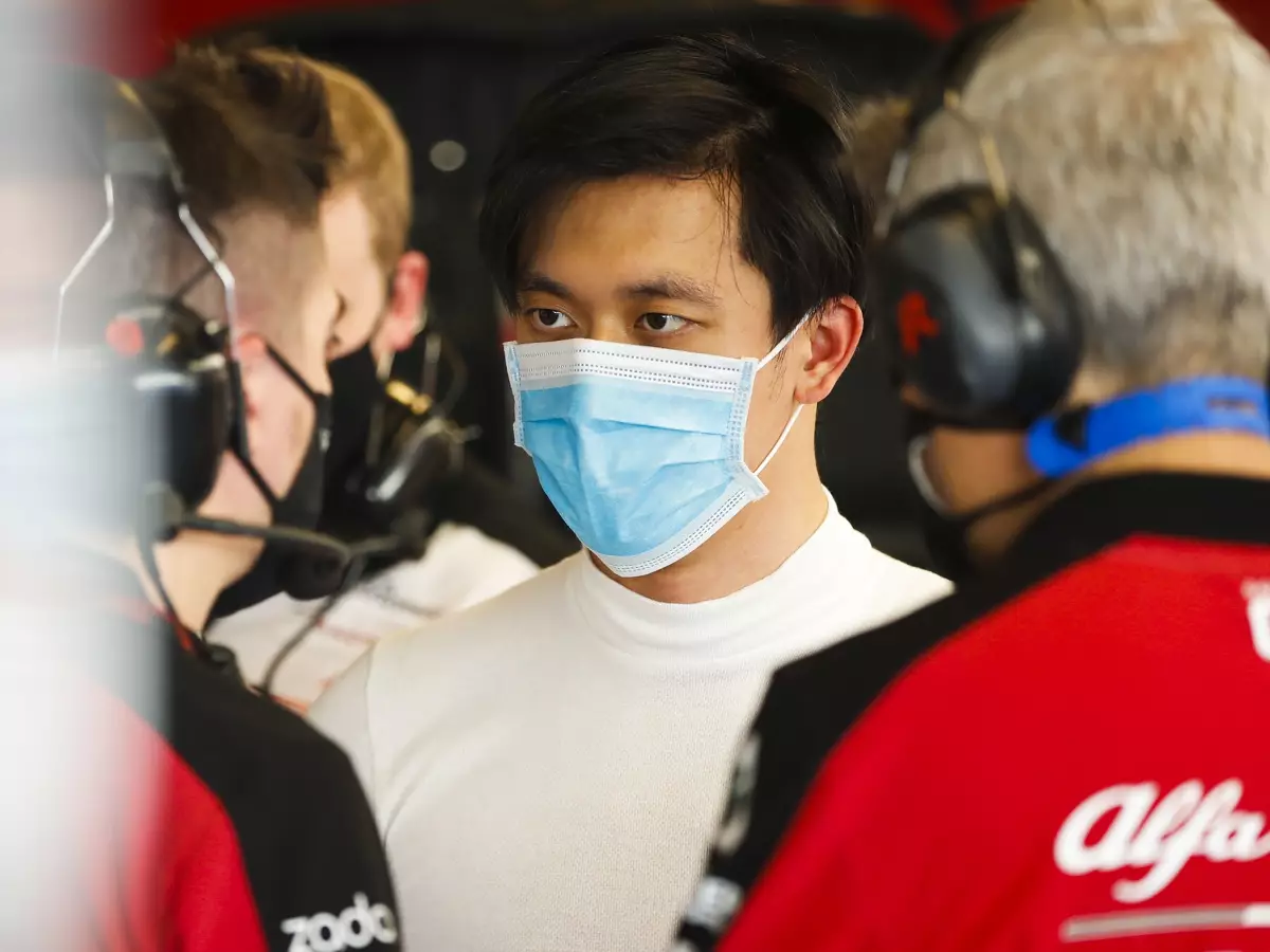 Guanyu Zhou Foto zur News: Guanyu Zhou: Ferrari-Kader hat mir in der Entwicklung geholfen