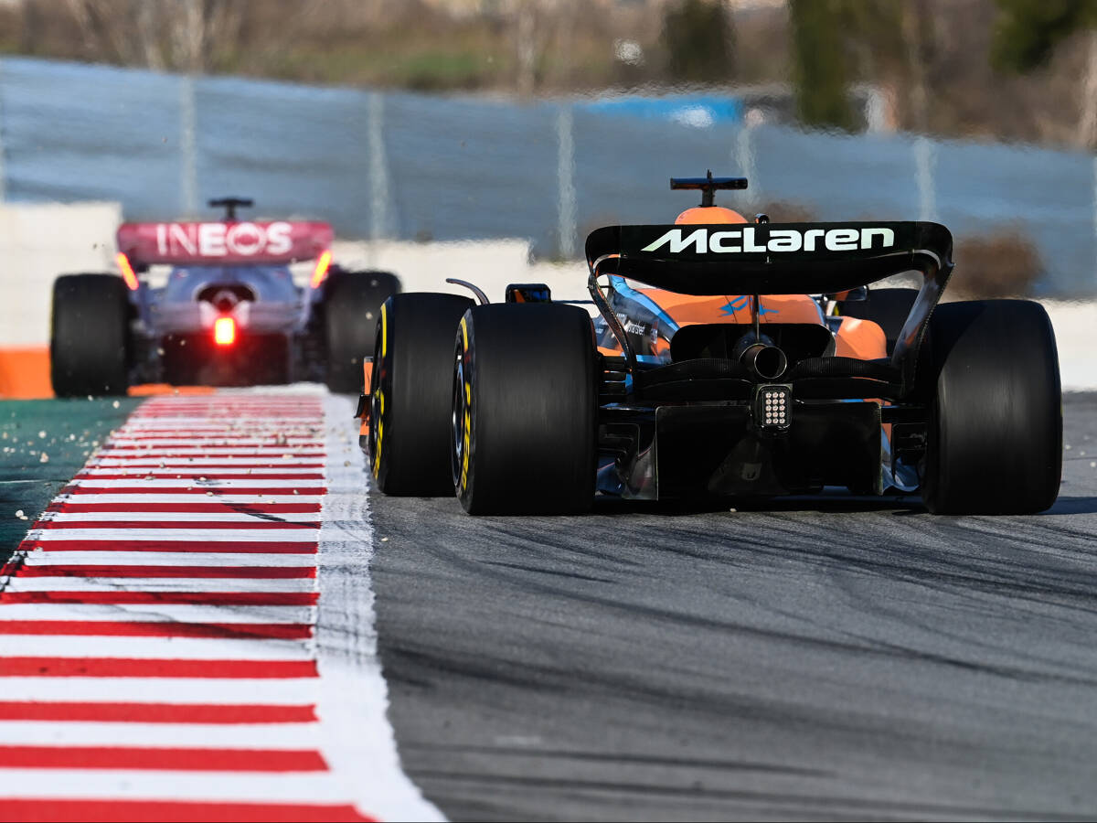 Foto zur News: F1-Test Barcelona 2022: McLaren am schnellsten, Problemstart für Haas