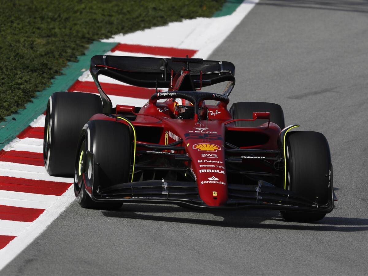 Foto zur News: Carlos Sainz: Ferrari ist noch nicht einmal in der Nähe des Limits