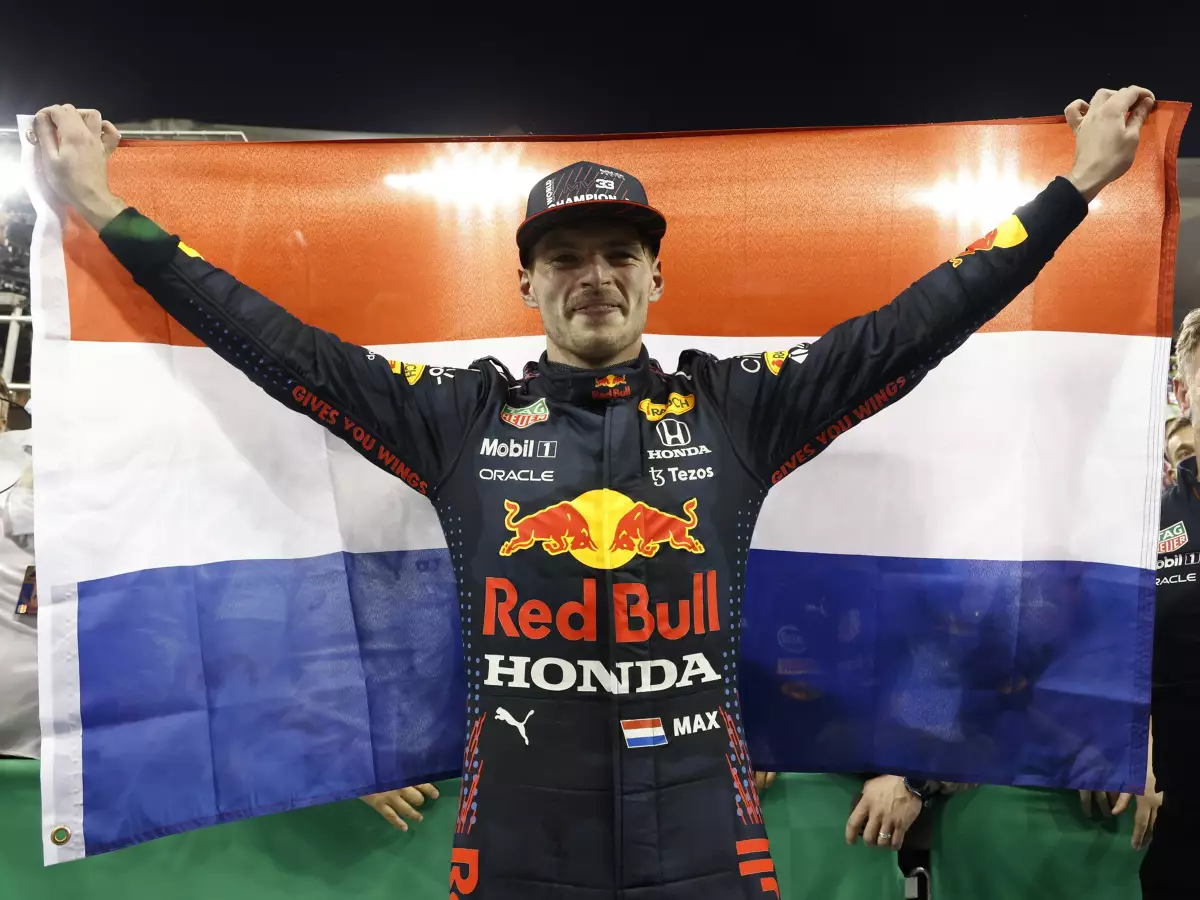 Max Verstappen Foto zur News: Max Verstappen steht vor neuem Red-Bull-Vertrag mit satter Gehaltserhöhung