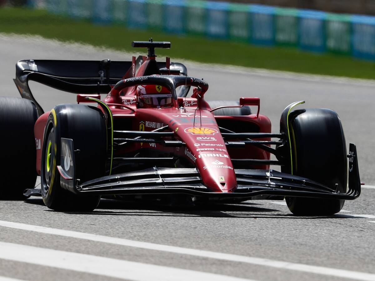 Foto zur News: Lewis Hamilton tippt auf Ferrari-Doppelsieg beim Saisonauftakt