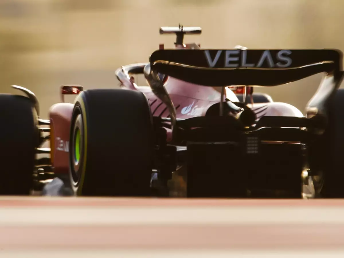 Charles Leclerc Foto zur News: Großer Optimismus bei Ferrari: Vielleicht sogar zwei Zehntel vor Red Bull?