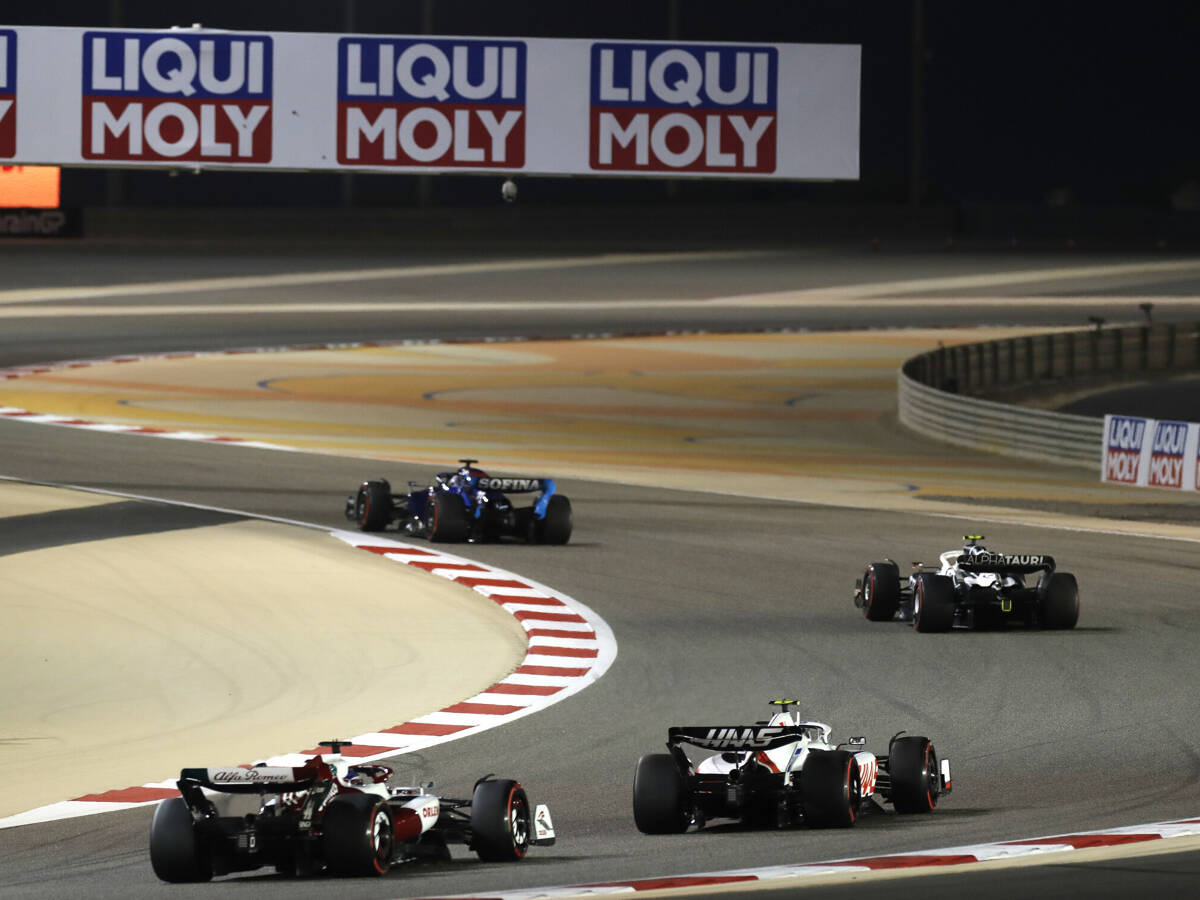 Foto zur News: Alex Albon nach Bahrain-GP: Neue Safety-Car-Regel sollte überdacht werden
