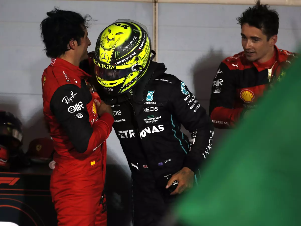 Carlos Sainz, Lewis Hamilton, Charles Leclerc Foto zur News: Kein "Karma" für Abu Dhabi: Mercedes verzichtet auf Rachegelüste