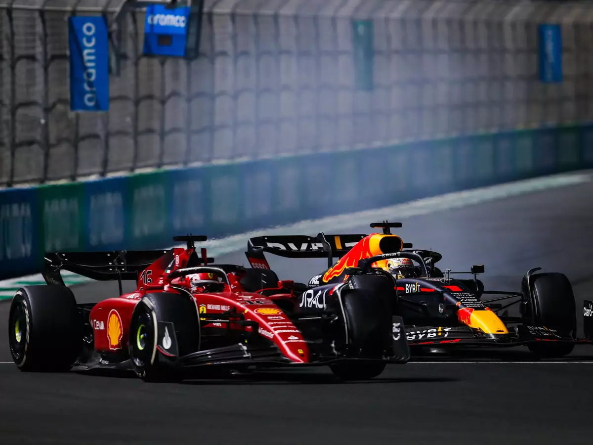 Charles Leclerc, Max Verstappen Foto zur News: Horner kritisiert DRS-Zonen: Katz-und-Maus-Spiele sollten verhindert werden