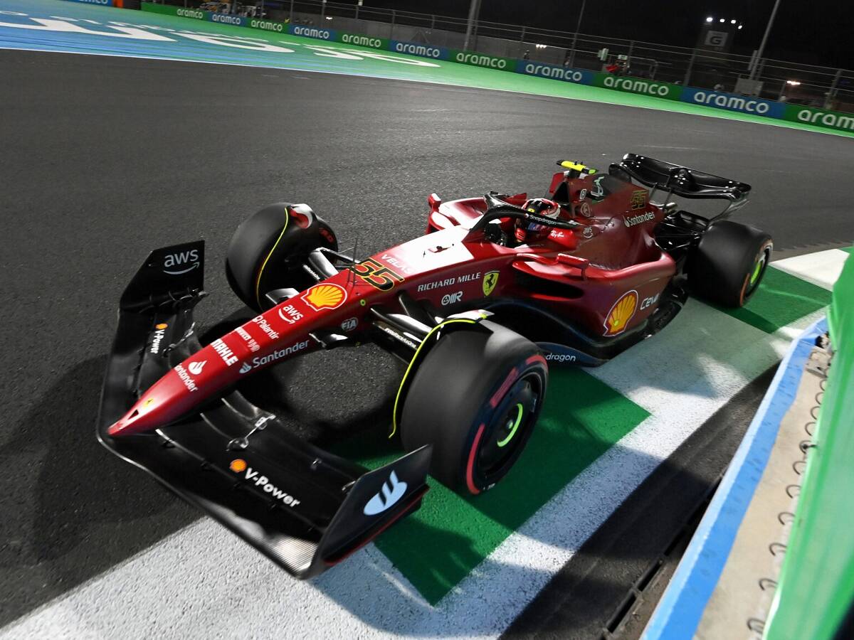 Foto zur News: Sainz: Trotz erneuter Niederlage gegen Leclerc "Schritt nach vorn"