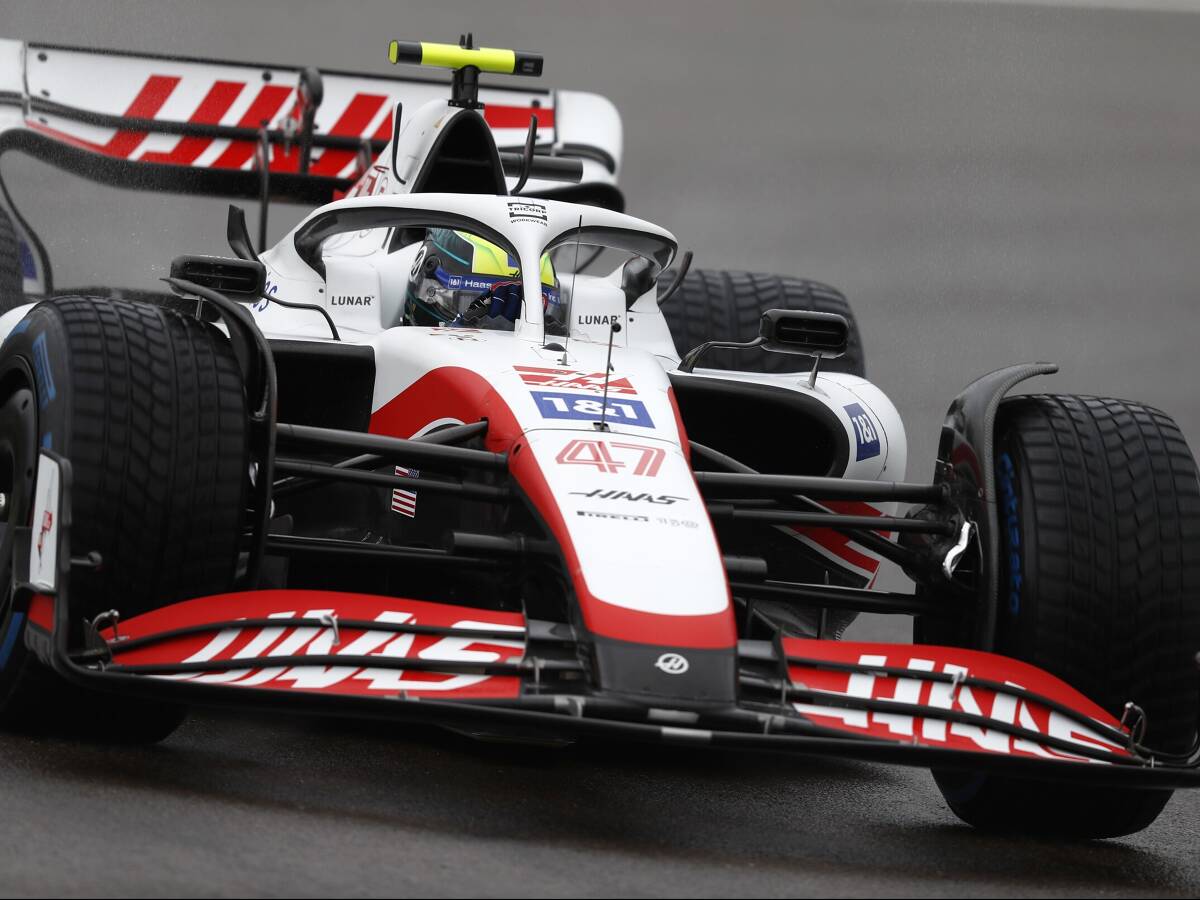 Foto zur News: F1 Imola 2022: Mick Schumacher glänzt als Fünfter im Regentraining