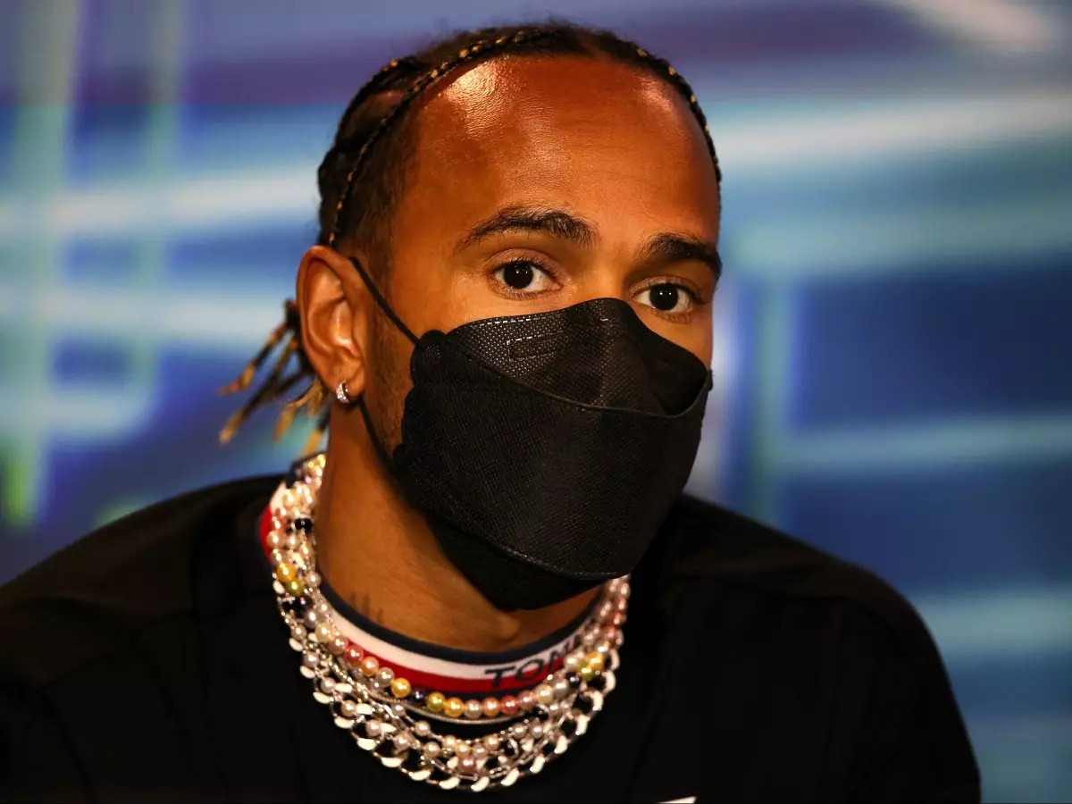 Lewis Hamilton Foto zur News: Lewis Hamilton vs. Helmut Marko: "Höre nicht auf dumme Kommentare"