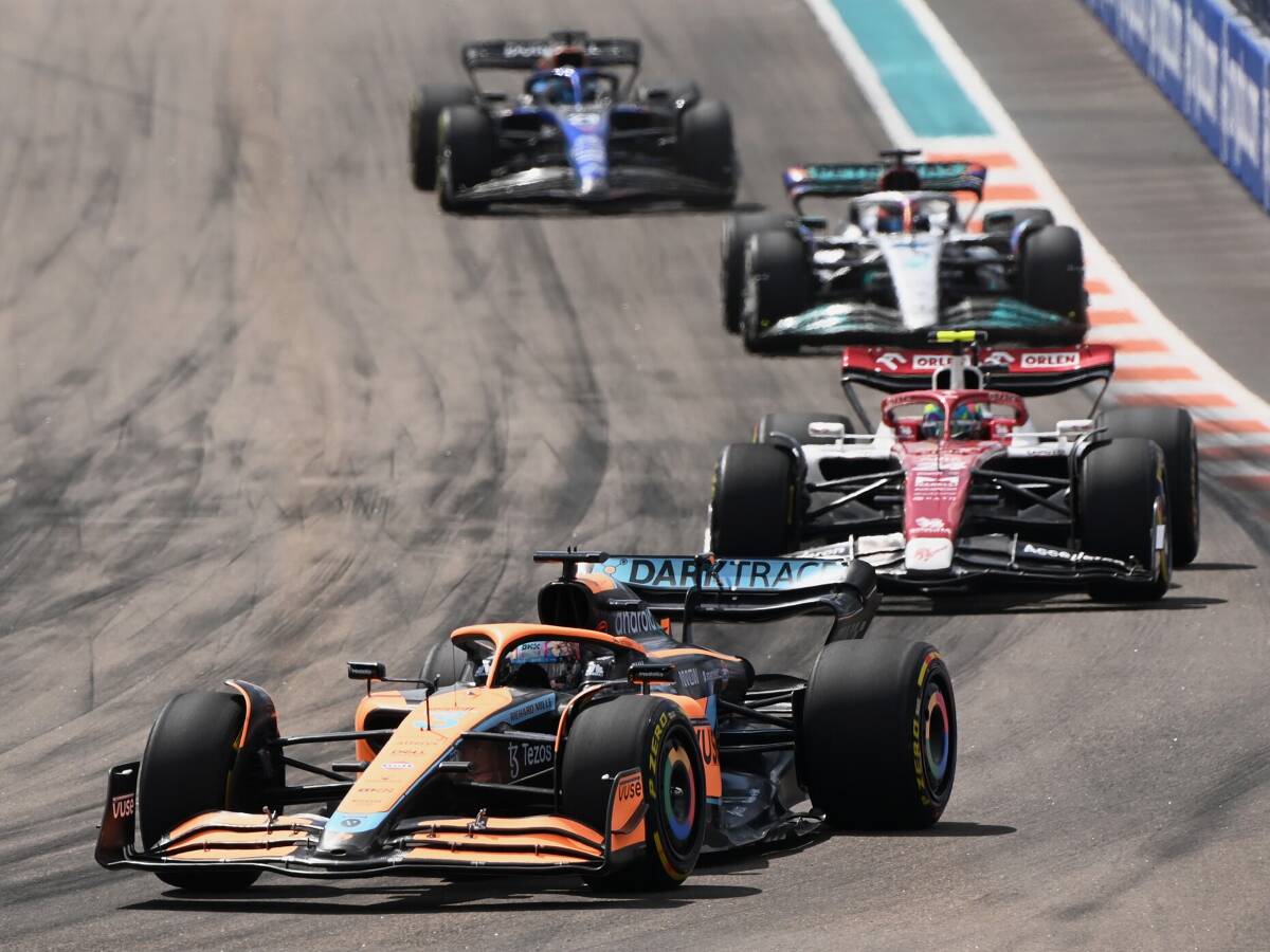 Foto zur News: Lando Norris: McLaren liegt derzeit "hinter Alfa Romeo"