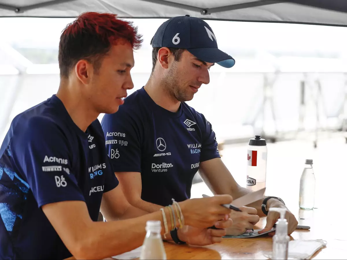 Alexander Albon, Nicholas Latifi Foto zur News: Williams korrigiert Gerüchte: Latifi fährt Saison 2022 zu Ende