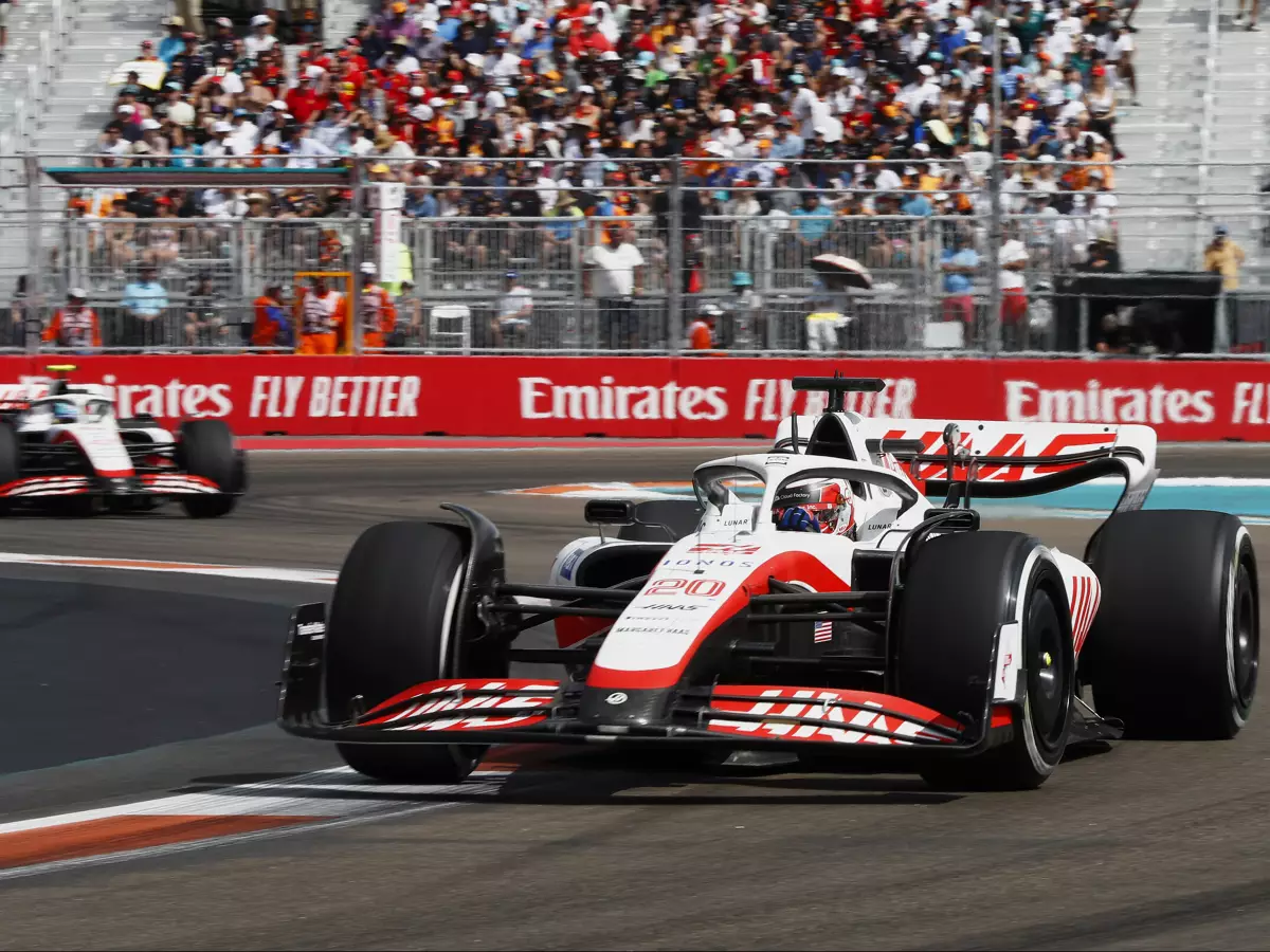 Kevin Magnussen Foto zur News: Haas-Team: Keine Updates für Barcelona geplant!