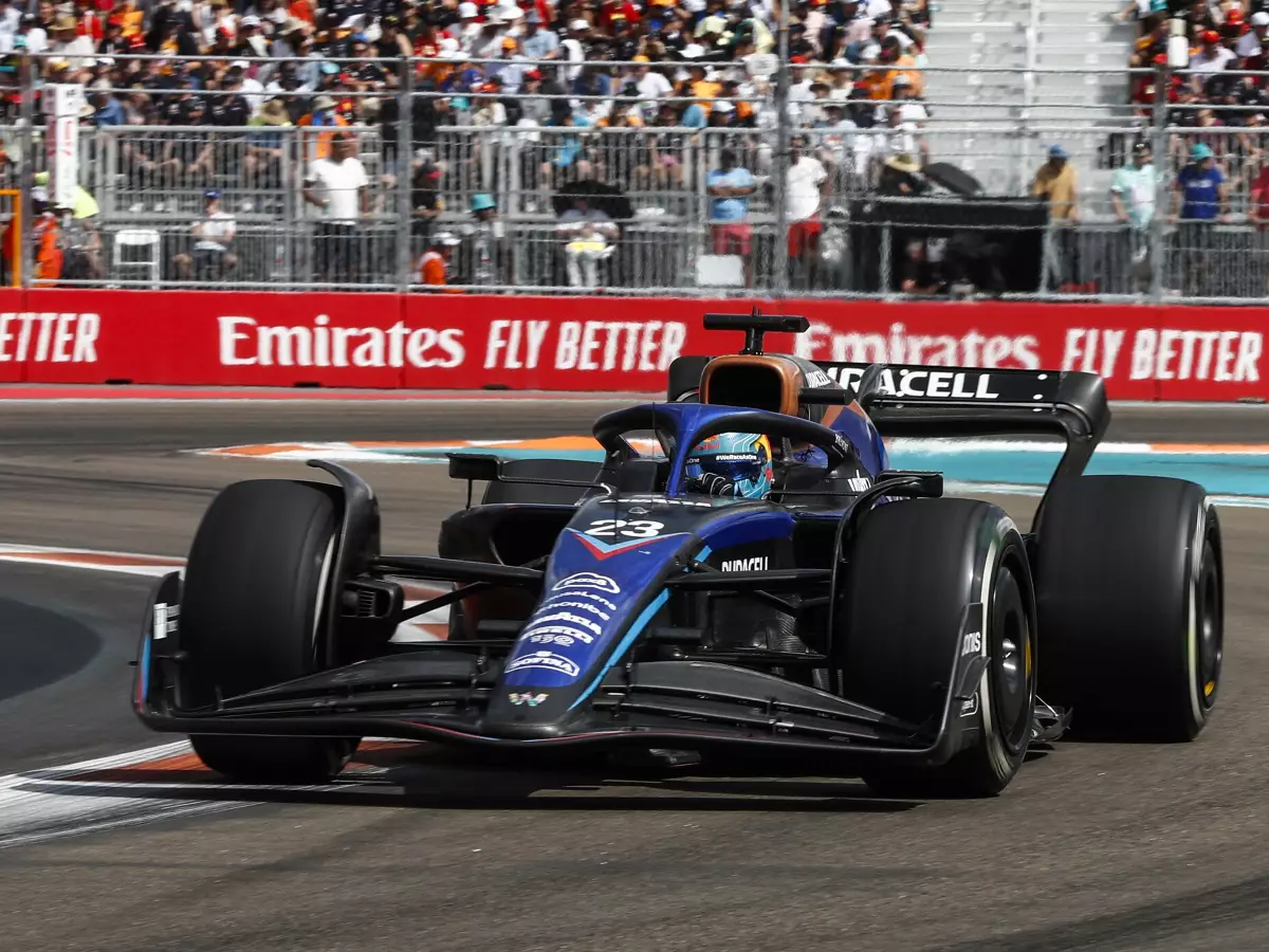Alexander Albon Foto zur News: Capito: Qualifying-Probleme verdecken wahres Potenzial von Williams