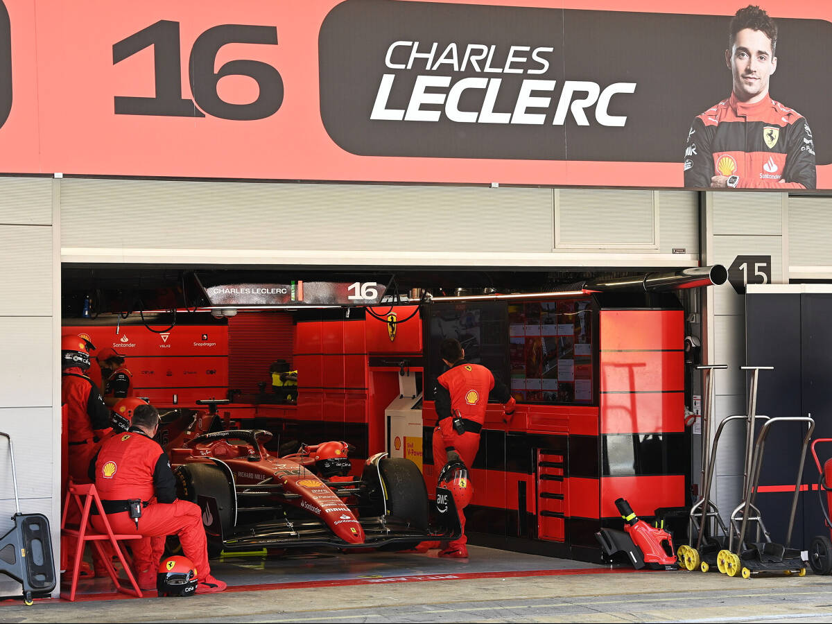Foto zur News: Leclerc verliert sicher geglaubten Sieg durch Motorschaden in Barcelona