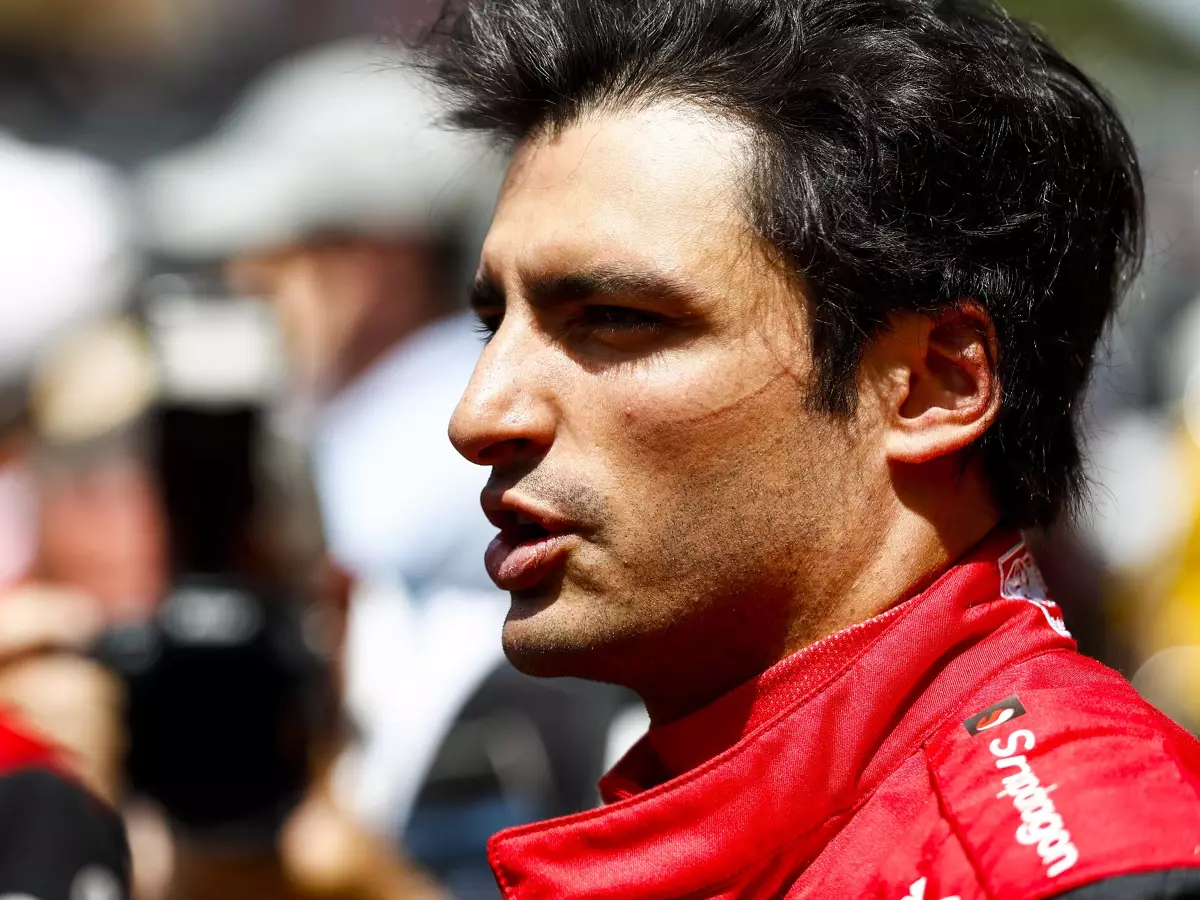 Carlos Sainz Foto zur News: Mattia Binotto über Sainz: "Das kann Carlos im Moment nicht"