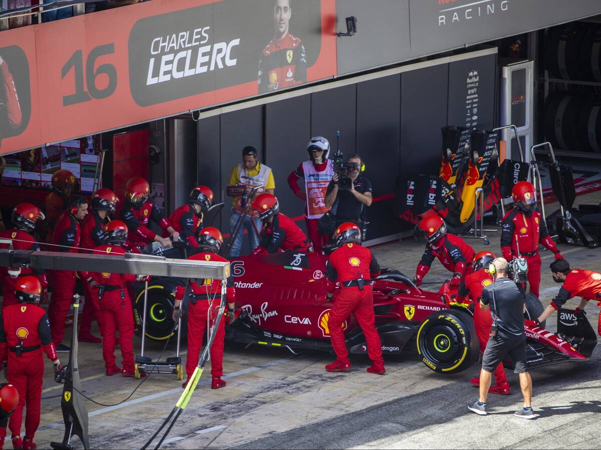 Foto zur News: Leclerc-Aus in Barcelona: Ferrari gibt Ursache bekannt