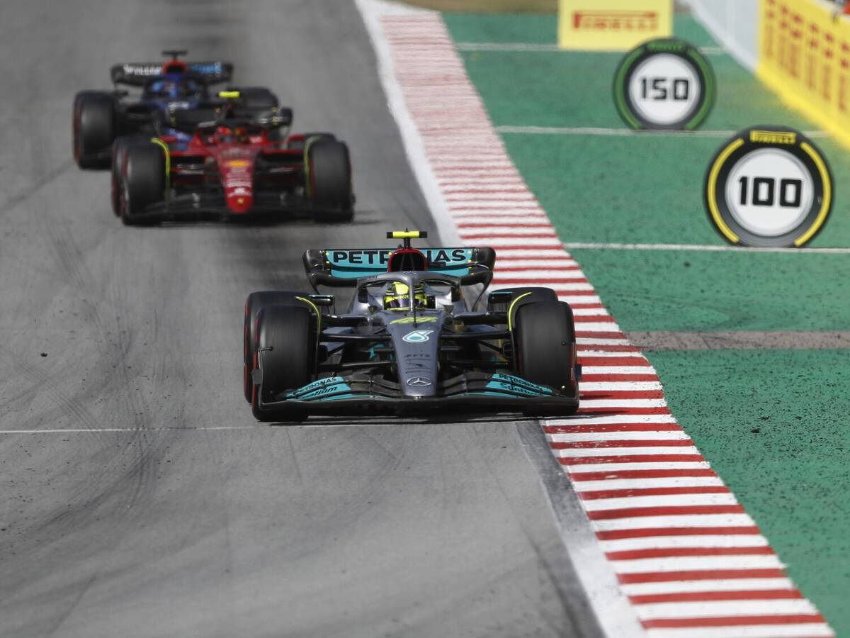 Foto zur News: Warum Lewis Hamilton das Rennen in Barcelona vorzeitig aufgeben wollte