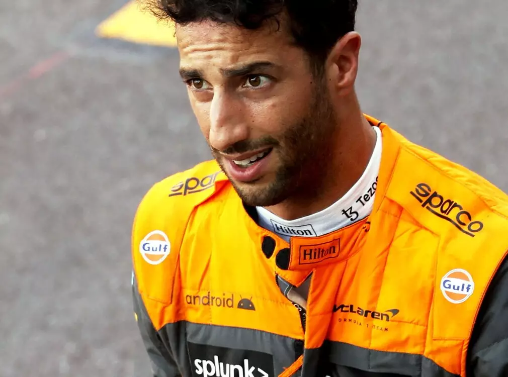 Foto zur News: Wer letzte Nacht am schlechtesten geschlafen hat: Daniel Ricciardo