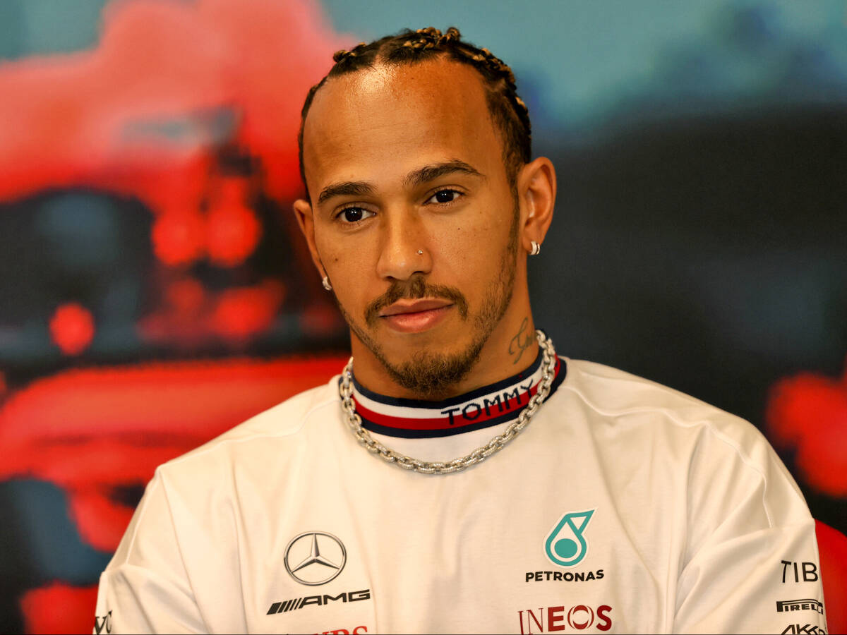 Foto zur News: Lewis Hamilton: Warum Mercedes noch nicht auf 2023 switchen sollte