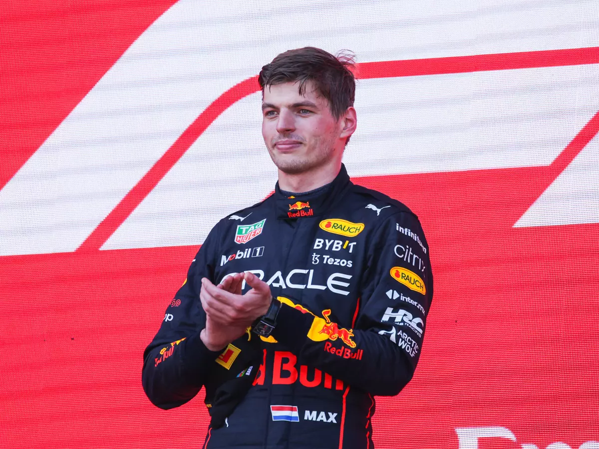 Max Verstappen Foto zur News: Horner: Verstappen hat im Rennen weniger Probleme als im Qualifying