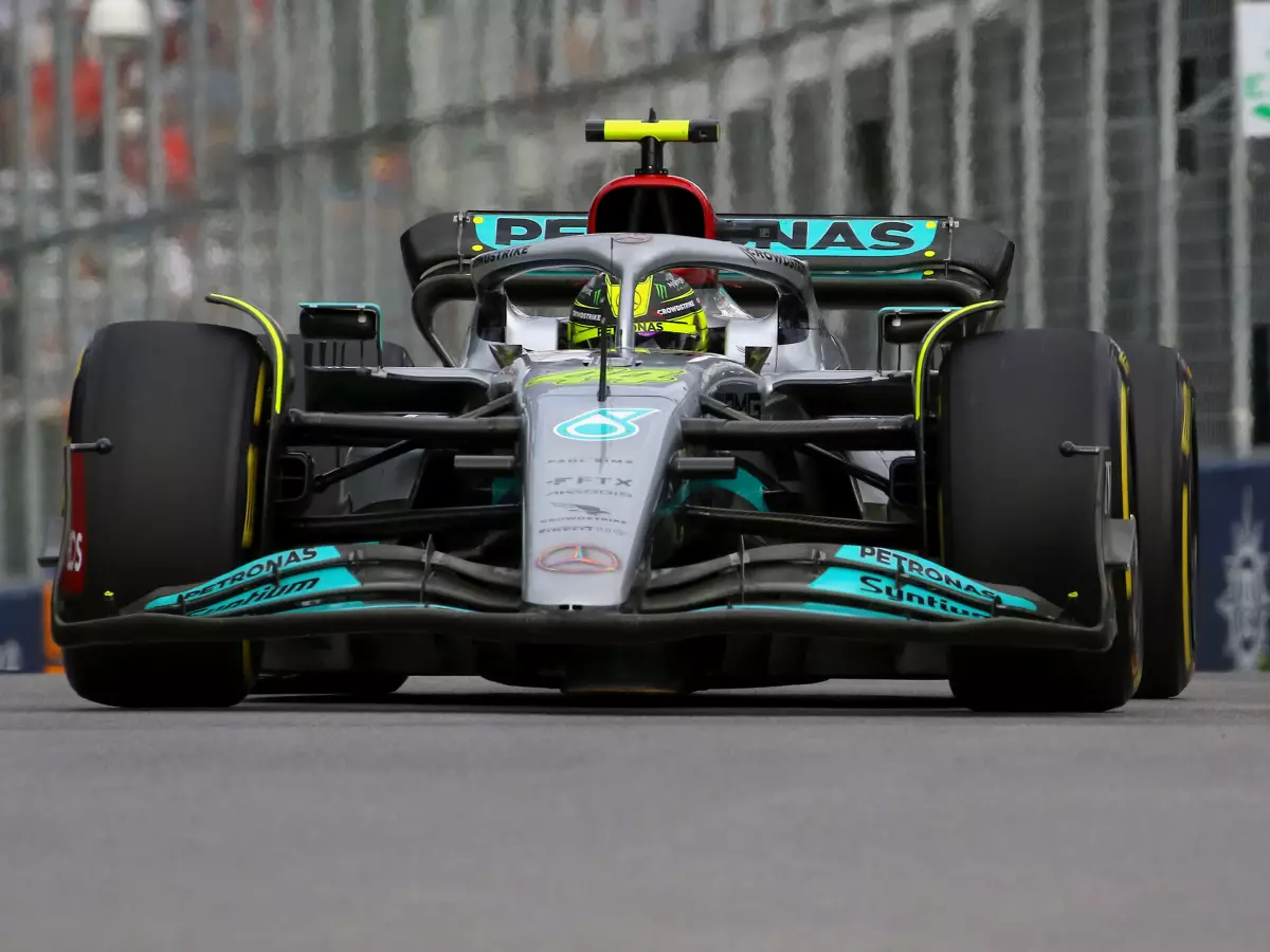Lewis Hamilton (Mercedes) beim Training zum Formel-1-Rennen in Kanada 2022 Foto zur News: Porpoising: So funktionieren die neuen Maßnahmen der FIA