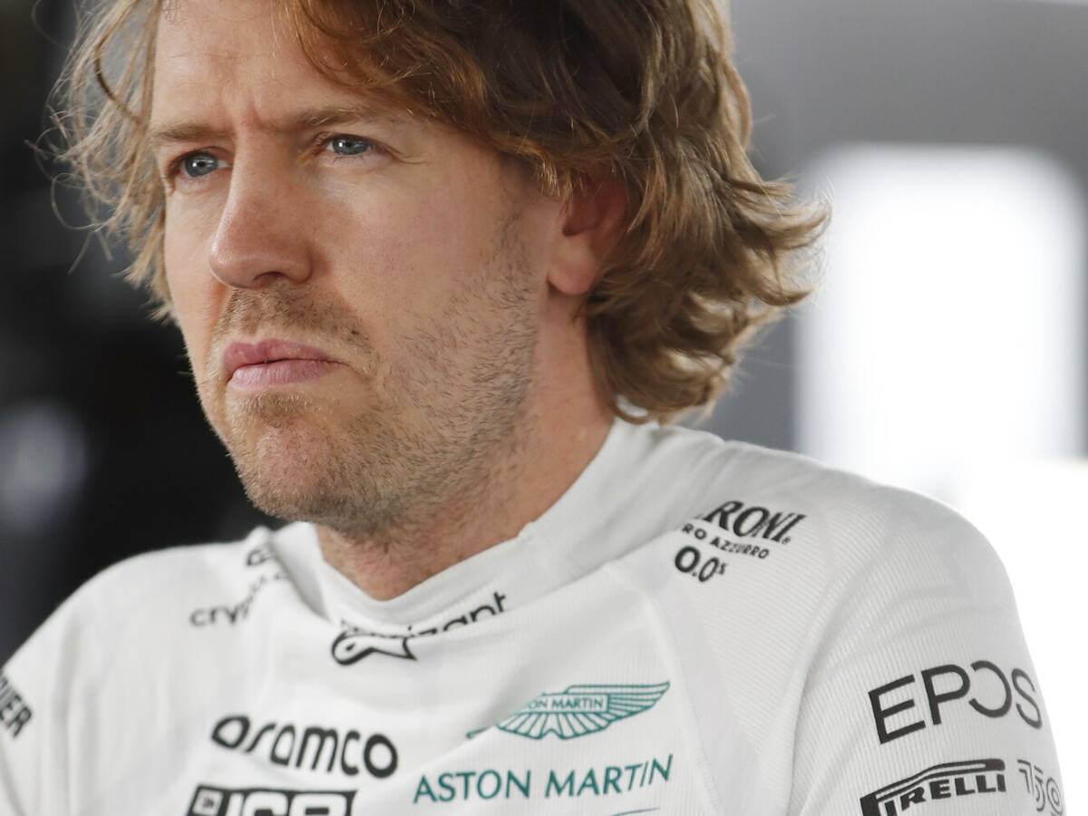 Foto zur News: Sebastian Vettel nur auf P17: "Hatten irgendein Problem"