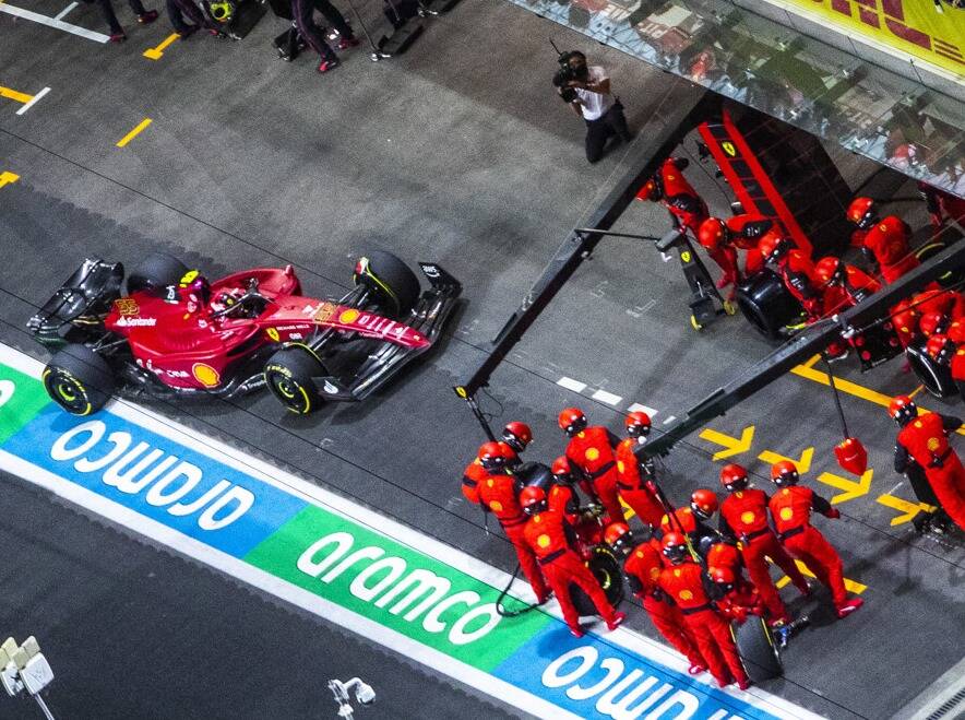 Foto zur News: Ferrari: Boxenstopp-Entscheidung "in einer Sekunde" getroffen!