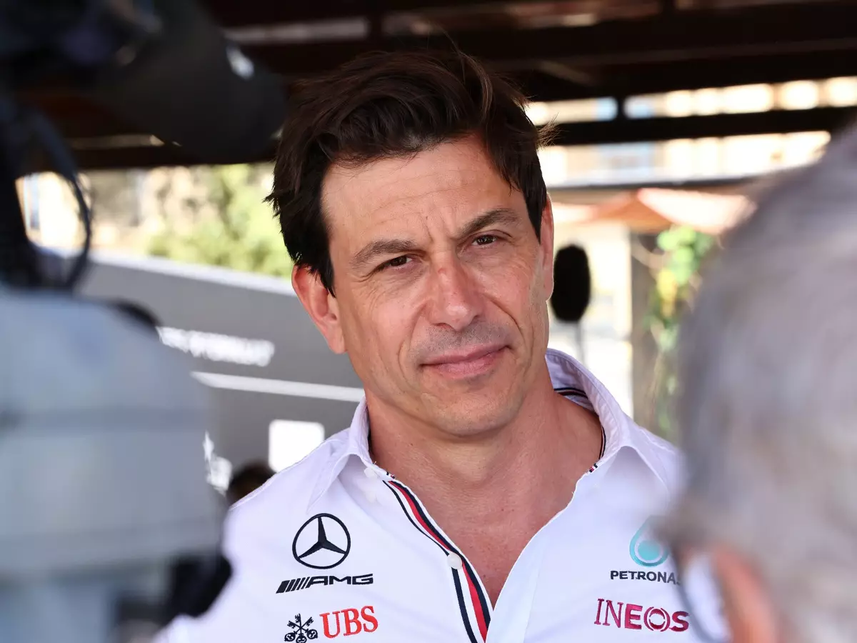Toto Wolff Foto zur News: Wolff kritisiert andere F1-Teamchefs als "hinterhältig" und "erbärmlich"