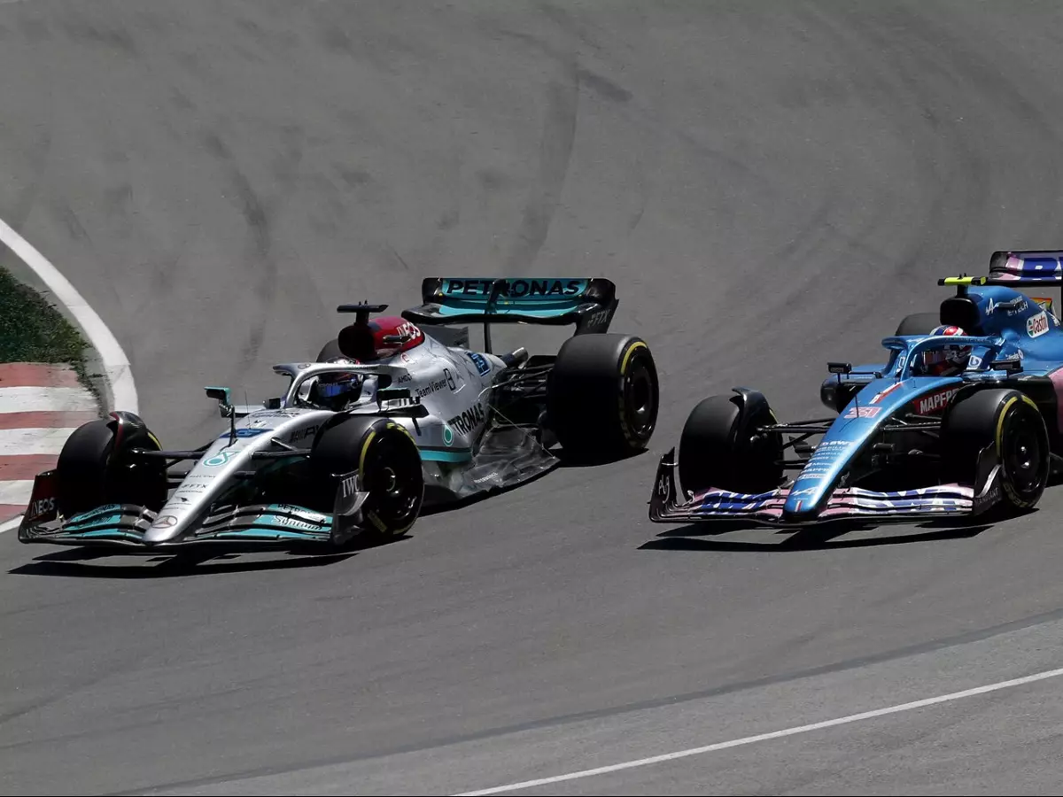 George Russell im Mercedes gegen Esteban Ocon im Alpine beim Kanada-Grand-Prix 2022 in Montreal Foto zur News: Alpine nimmt mit Silverstone-Updates Mercedes ins Visier