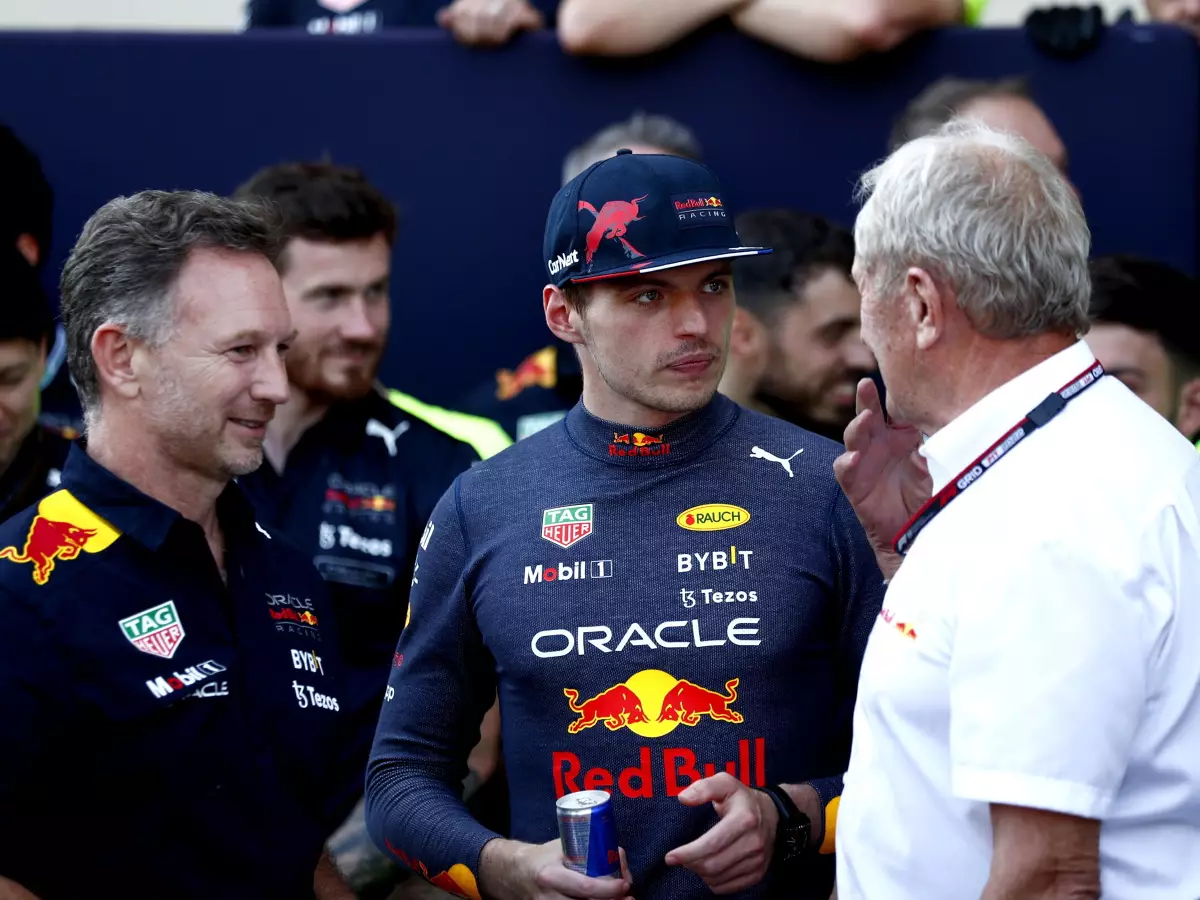 Christian Horner, Max Verstappen, Helmut Marko Foto zur News: Der "komplette" Fahrer: Red Bull von Verstappens Entwicklung entzückt