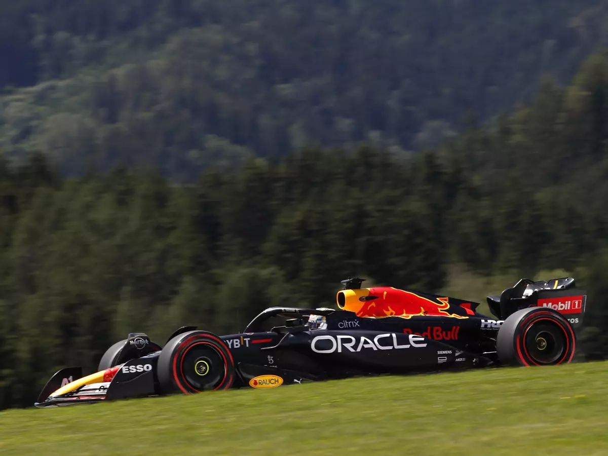 Max Verstappen Foto zur News: F1-Qualifying Österreich: Verstappen-Pole bei Mercedes-Crashfestival!