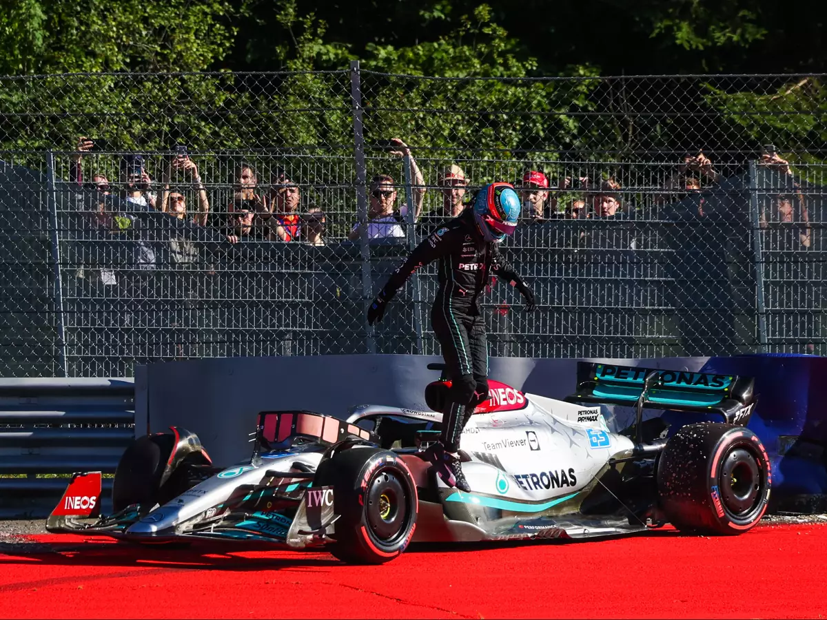 Foto zur News: Hamilton und Russell crashen in Q3: Toto Wolff nimmt seine Piloten in Schutz