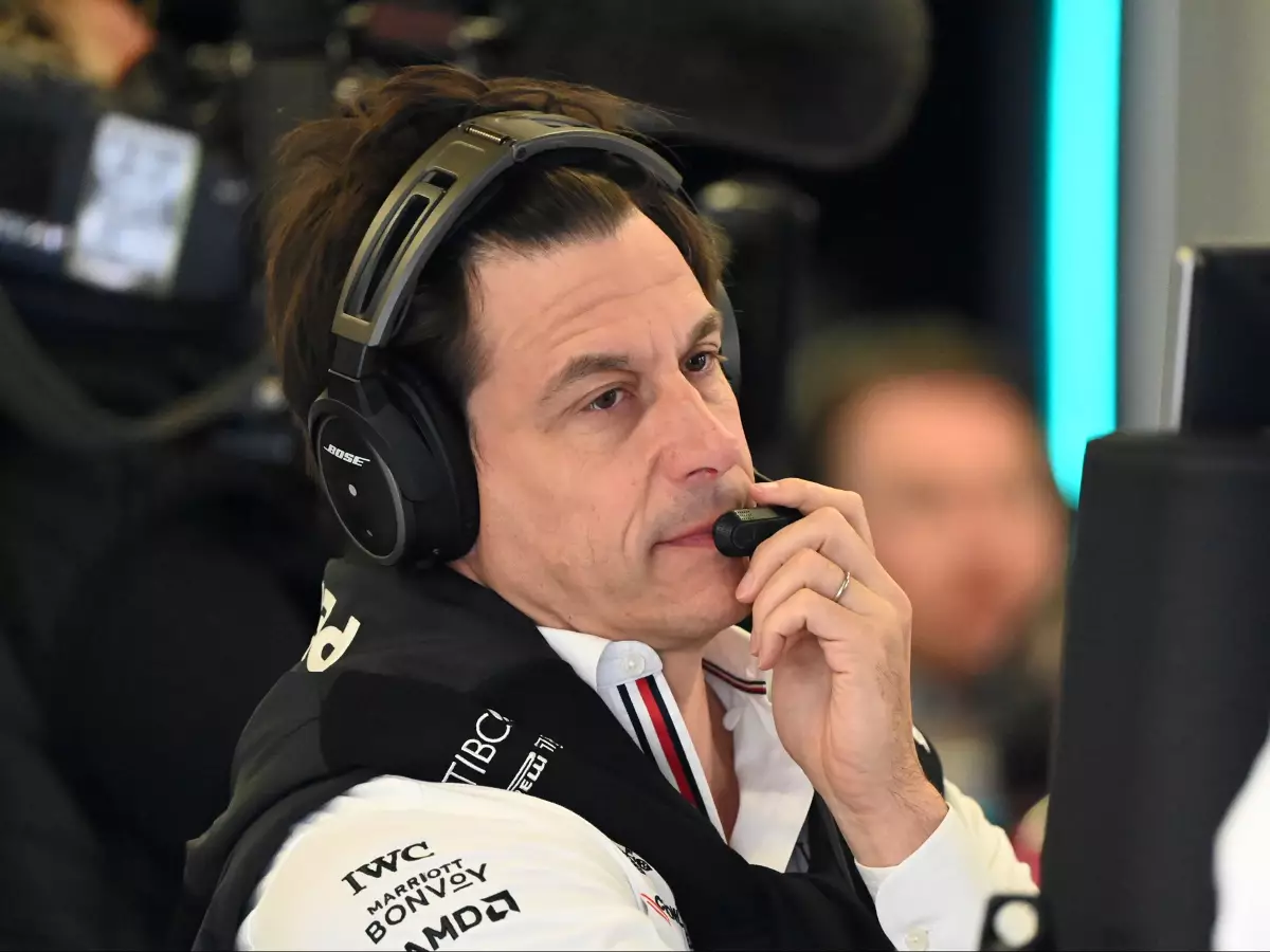 Toto Wolff Foto zur News: Toto Wolff: Rennleitung setzt womöglich falsche Prioritäten