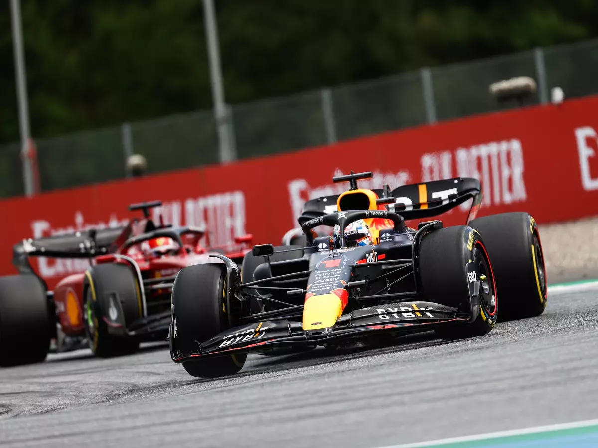 Max Verstappen, Charles Leclerc Foto zur News: Reifenabbau in Spielberg: Während Red Bull rätselt, hat Ferrari eine Theorie