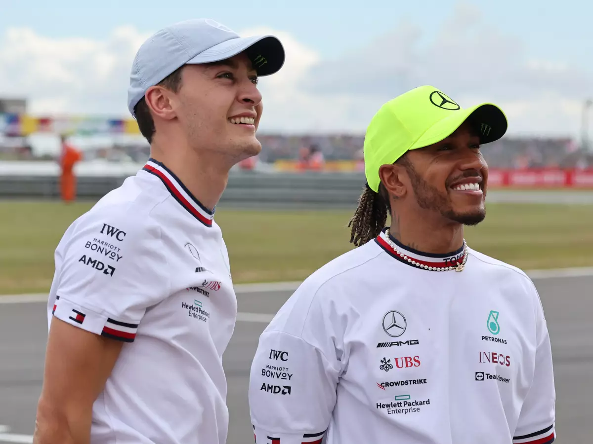 George Russell, Lewis Hamilton Foto zur News: Lewis Hamilton: War richtig, Bottas durch Russell zu ersetzen