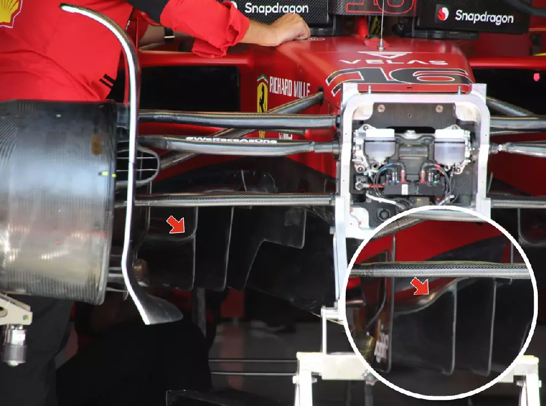 Neuer Unterboden am Ferrari F1-75 für den Frankreich-Grand-Prix 2022 Foto zur News: Formel-1-Technik: Neuer Ferrari-Unterboden in Le Castellet!