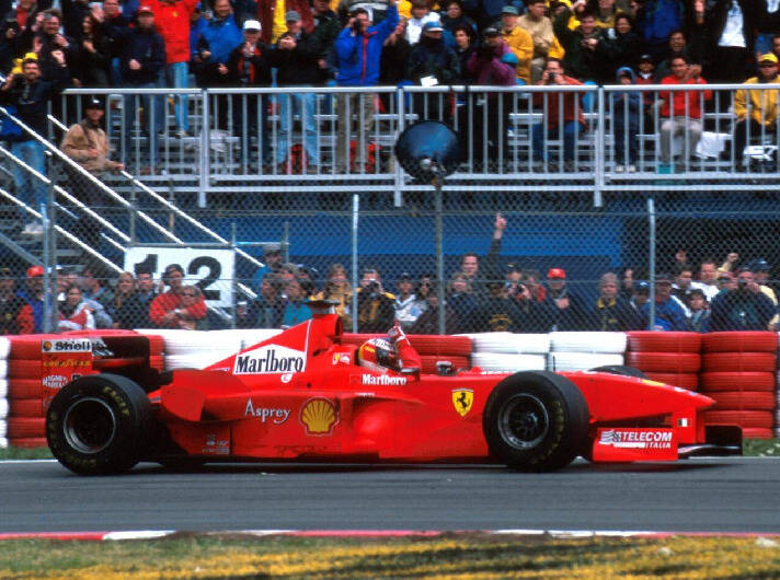 Foto zur News: Ferrari F300 von Michael Schumacher aus der Formel 1 1998 wird versteigert
