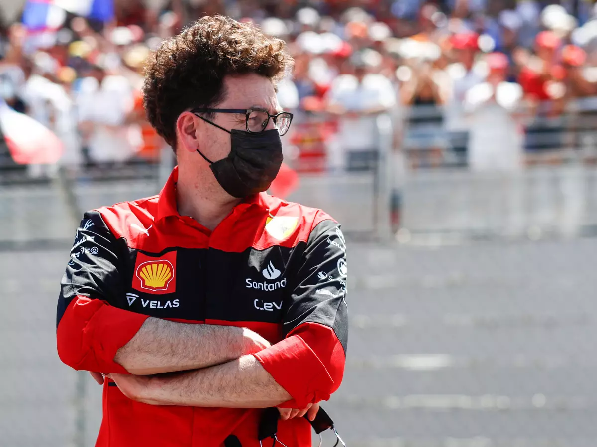 Ferrari-Teamchef Mattia Binotto Foto zur News: Mattia Binotto: Gute Ferrari-Form 2022 kommt nicht von Frühstart