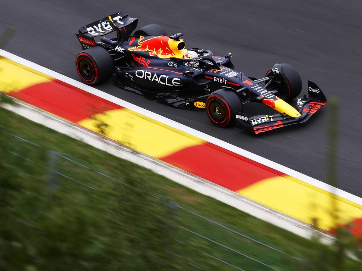 Foto zur News: F1-Training Belgien: Gelb-Alarm bei Verstappen, Crash von Leclerc!