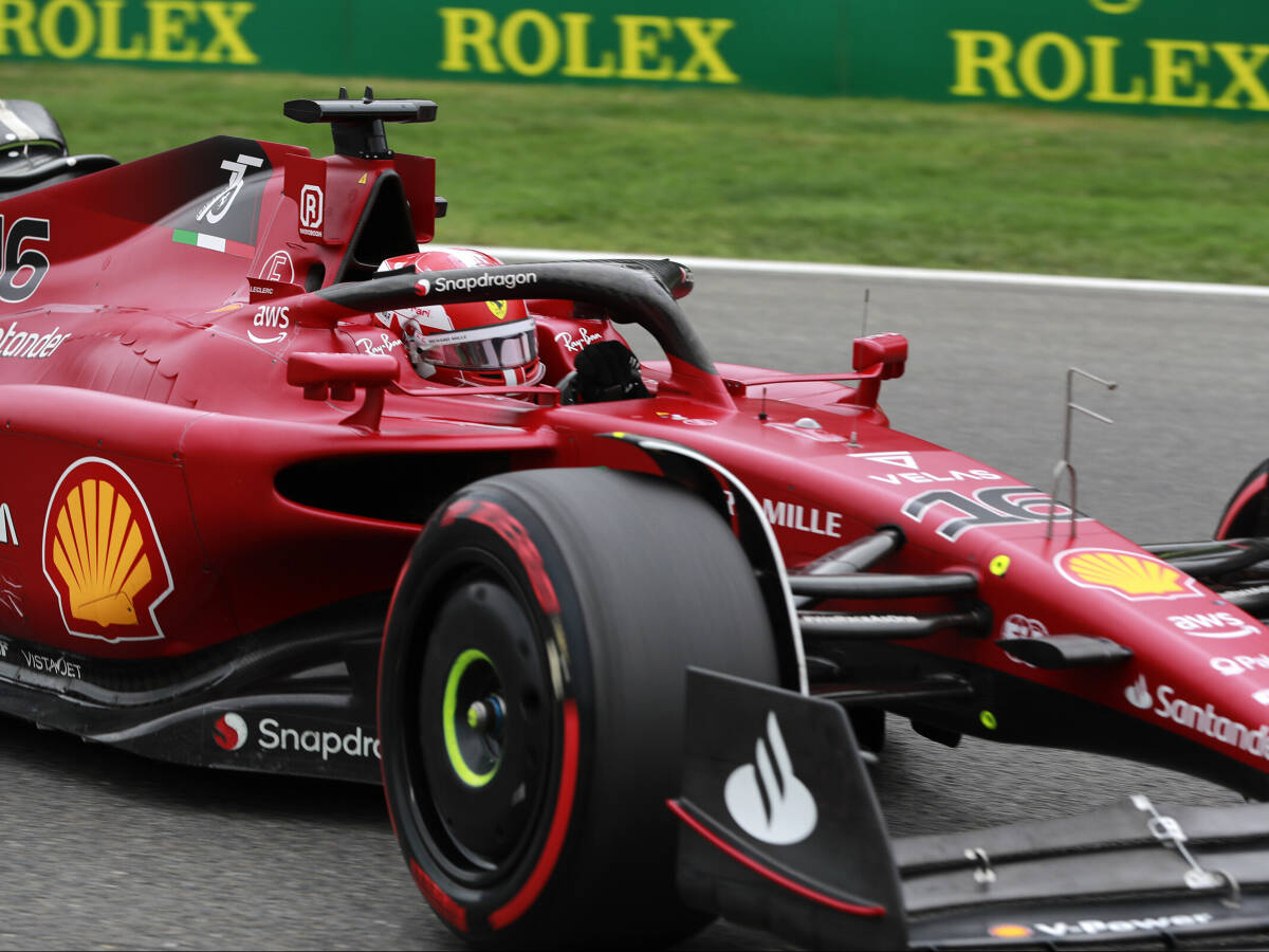 Foto zur News: Leclerc: Ferraris Reifenfehler in Q3 "keine große Sache"