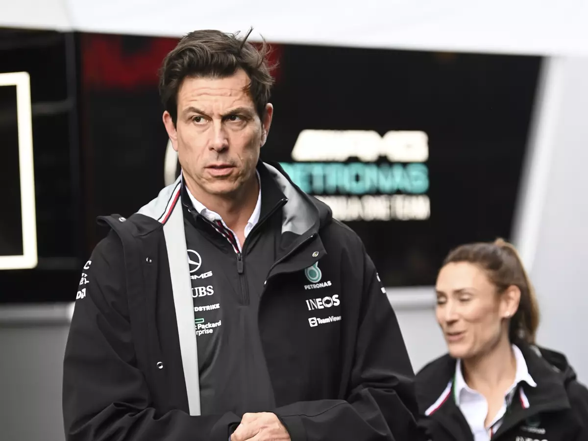 Toto Wolff Foto zur News: Nach Spa-Debakel: Toto Wolff deutet Umdenken für 2023 an