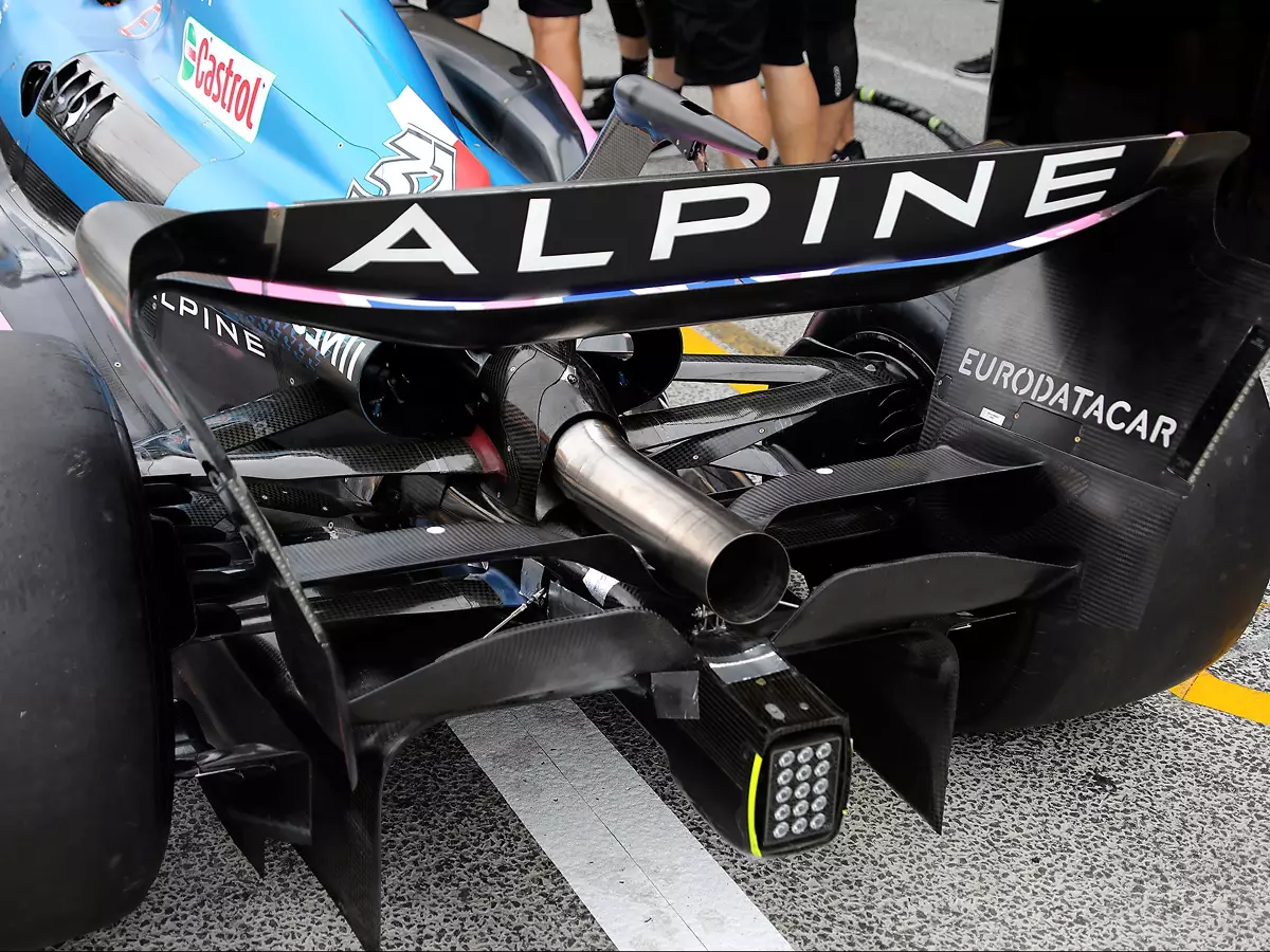 Heckflügel mit Beam-Wing und Diffusor beim Alpine A522 in Zandvoort 2022 Foto zur News: Formel-1-Technik: Topteams "pausieren", aber Alpine bringt Updates