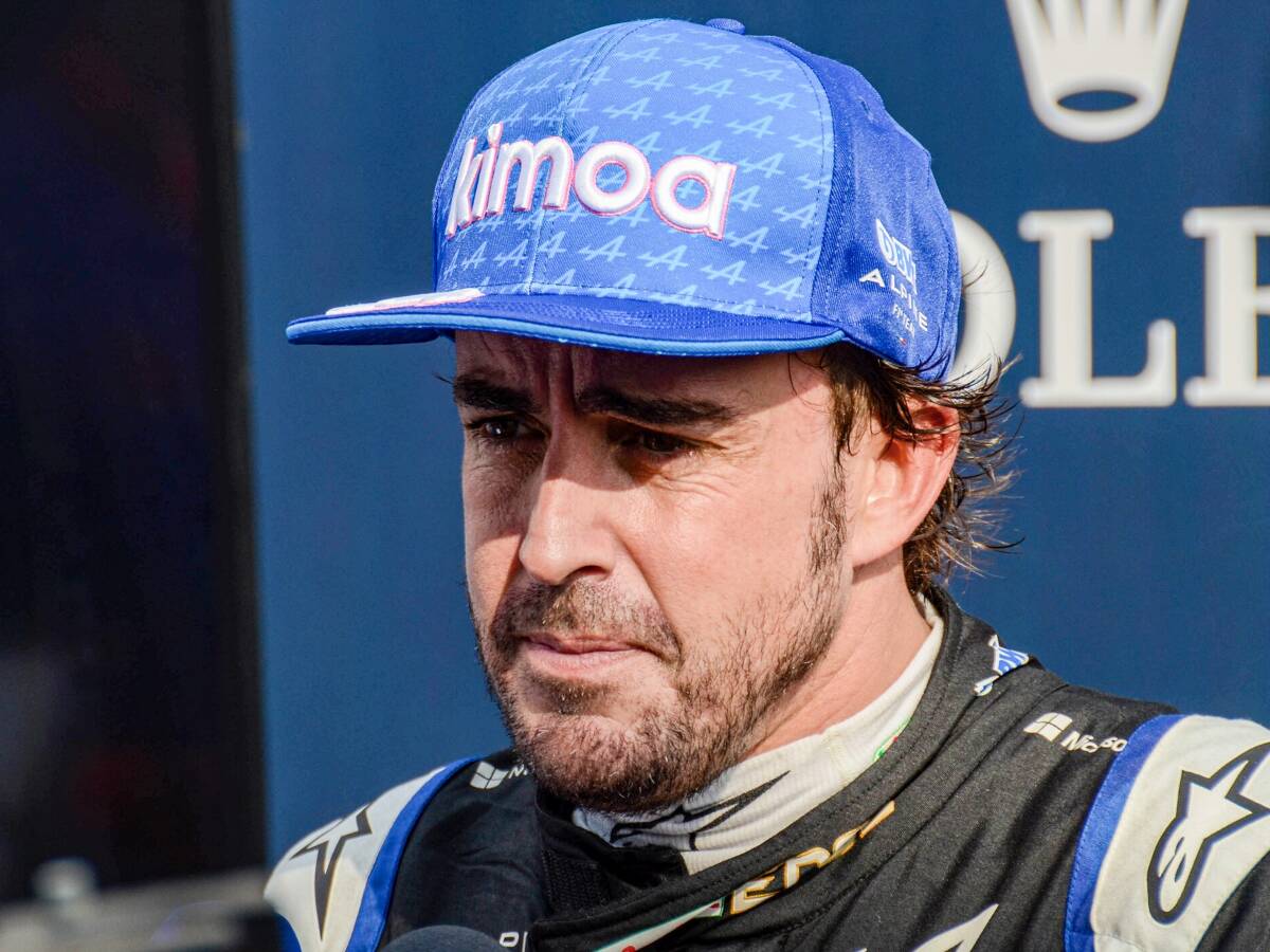 Foto zur News: Aston Martin feiert Alonso-Verpflichtung: "Riesiger Vertrauensbeweis"