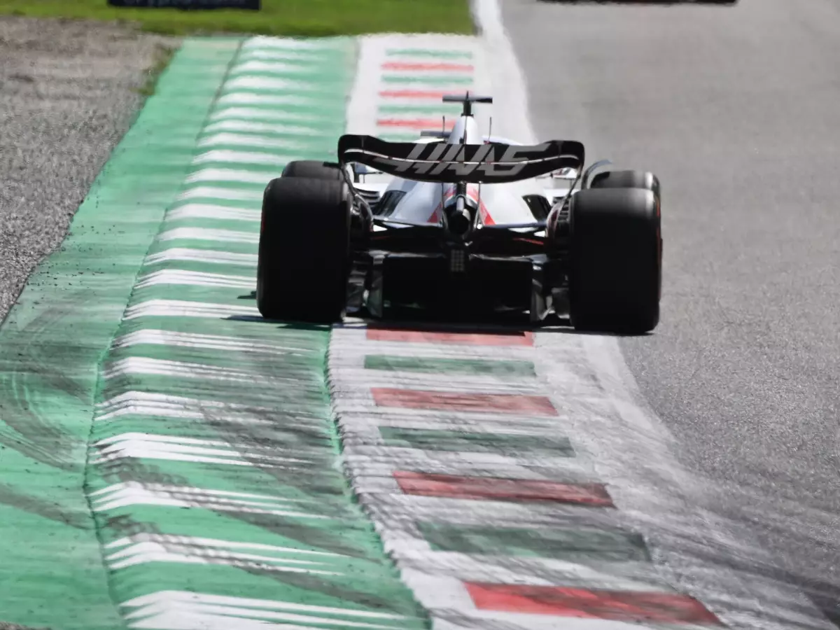 Foto zur News: Magnussen wütet nach Q1-Aus über "dumme und unnötige" Tracklimits