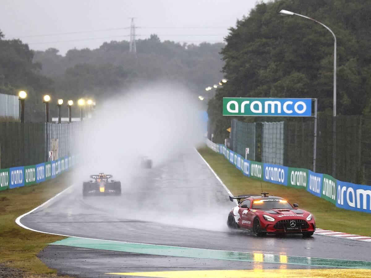 Foto zur News: F1-Fahrer fordern nach Suzuka: "Keine Kräne auf der Strecke!"